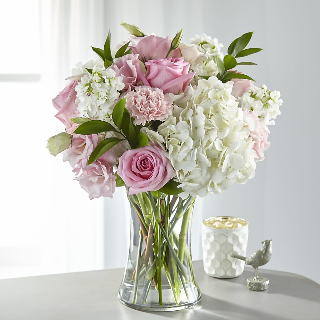 Guiding Grace Bouquet – Mc Gardens, Las Vegas NV