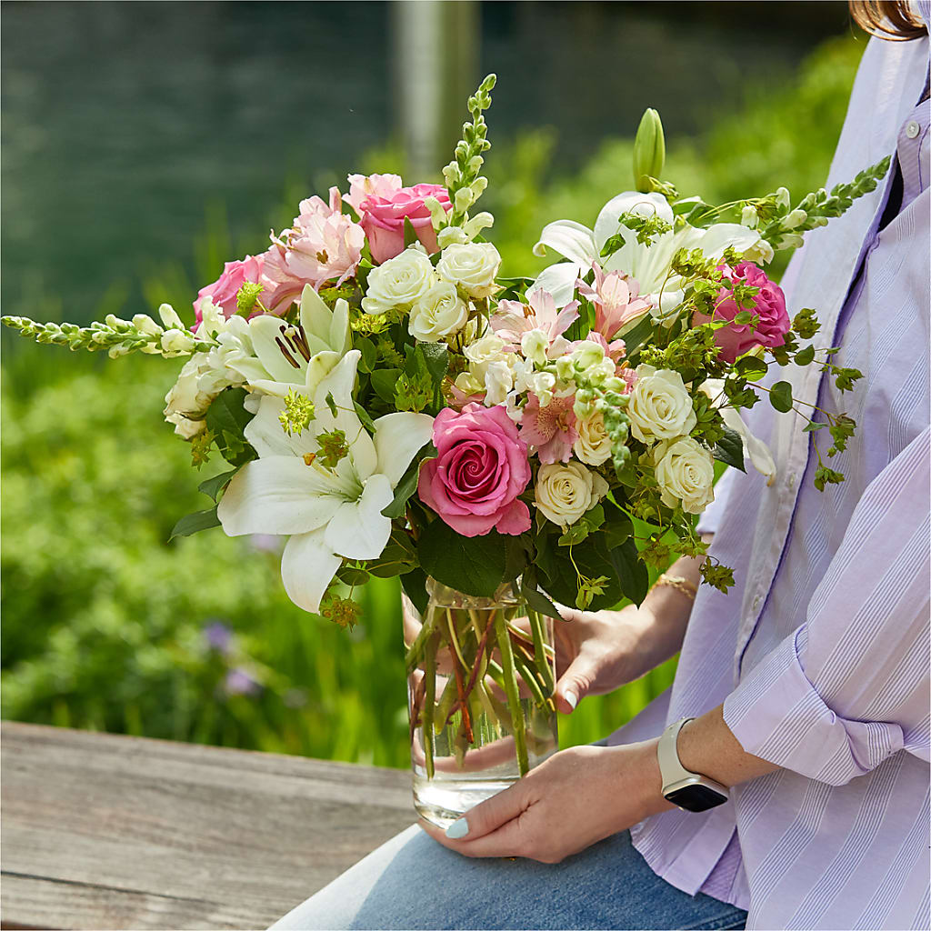 Fondly Bouquet –  Mc Gardens, Las Vegas NV