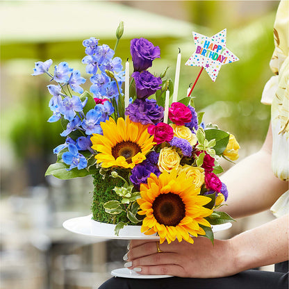 Star of the Day Floral Cake –  Mc Gardens, Las Vegas NV